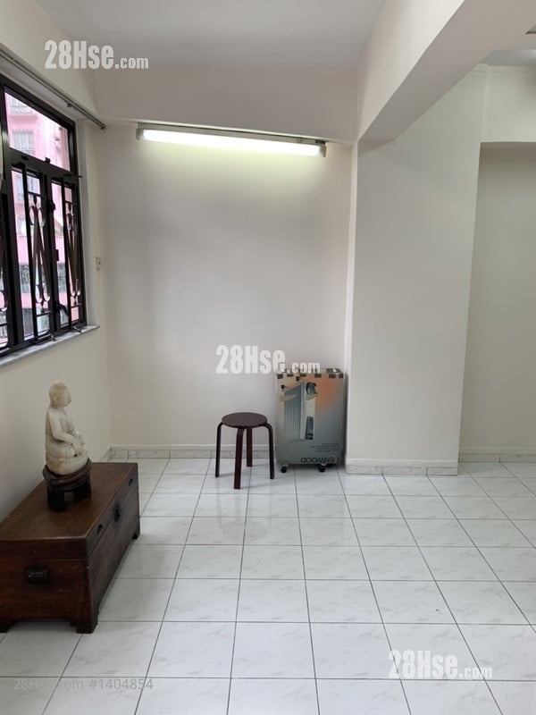 Shanghai Building Sell 2 Bedrooms 497 ft²
