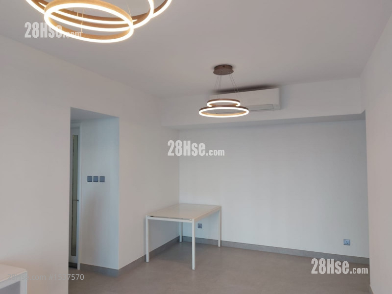 君临天下 租盘 2 房 751 平方尺