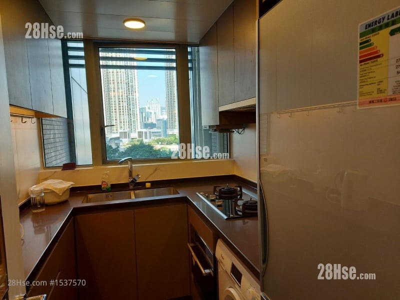 君临天下 租盘 2 房 751 平方尺