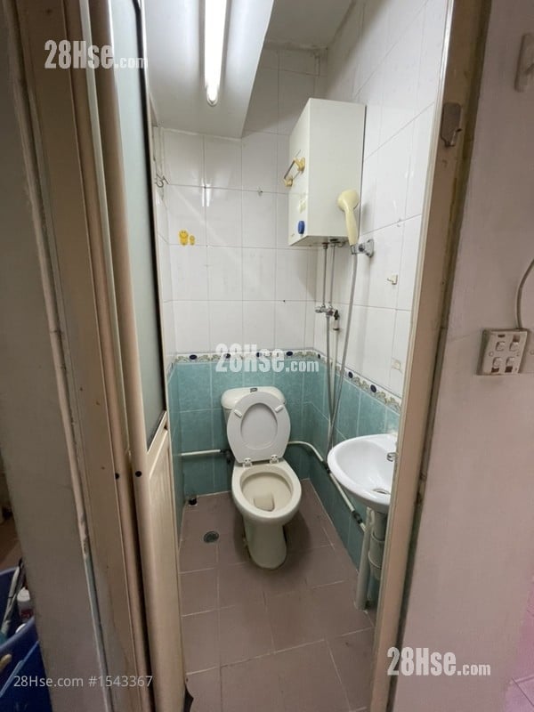 漆馬大廈 租盤 1 房 213 平方呎