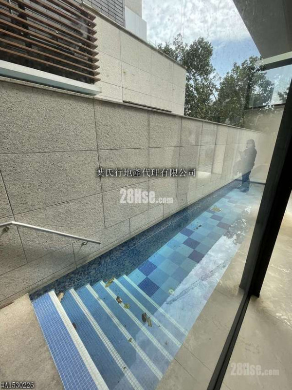 Avignon Sell 3 Bedrooms , 5+ Bathrooms 2,026 ft²