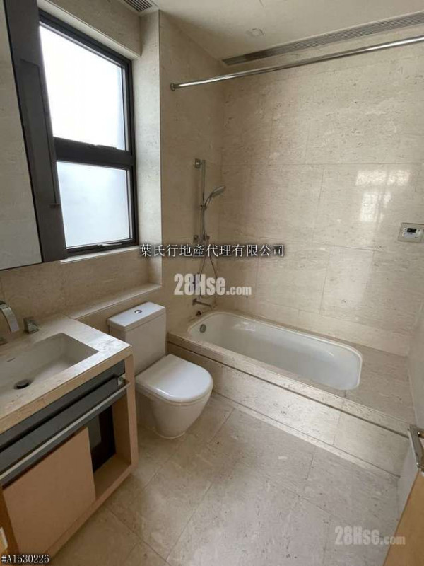 Avignon Sell 3 Bedrooms , 5+ Bathrooms 2,026 ft²