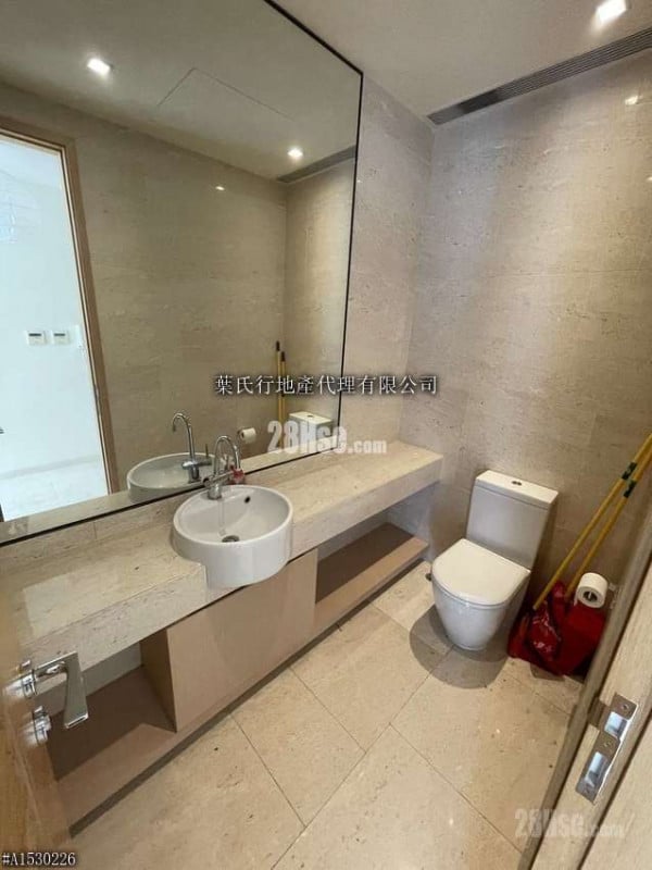 Avignon Sell 3 Bedrooms , 5+ Bathrooms 2,026 ft²