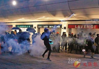 街铺跌势未见底  至少蚀三成脱手