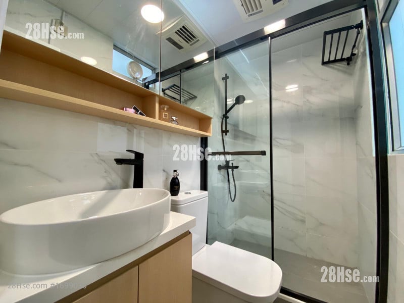 Jadestone Court Sell 1 Bedroom , 1 Bathroom 332 ft²