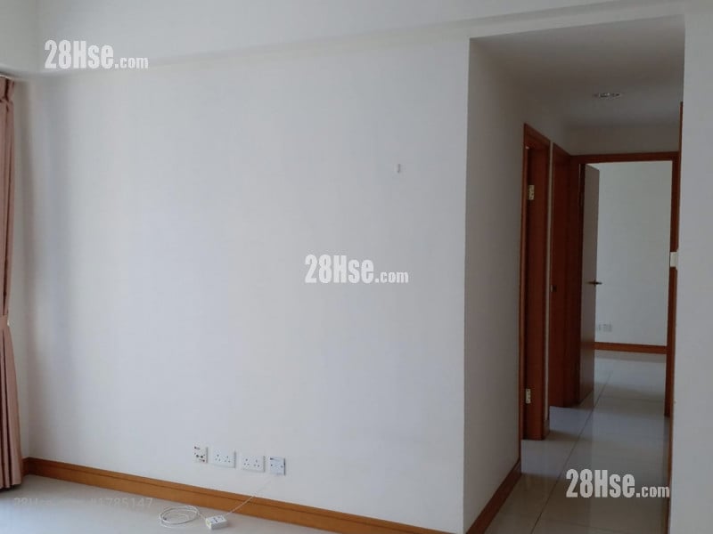 银湖天峰 租盘 3 房 , 2 浴室 700 平方尺