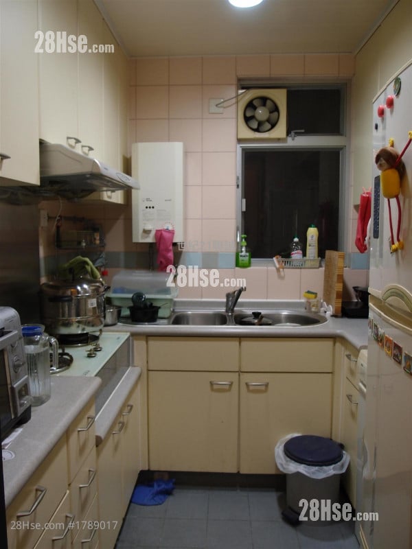 鲤安苑 售盘 3 房 , 2 浴室 650 平方尺