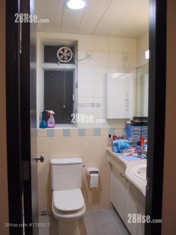 鲤安苑 售盘 3 房 , 2 浴室 650 平方尺