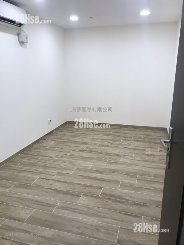 Roxy Industrial Centre Rental