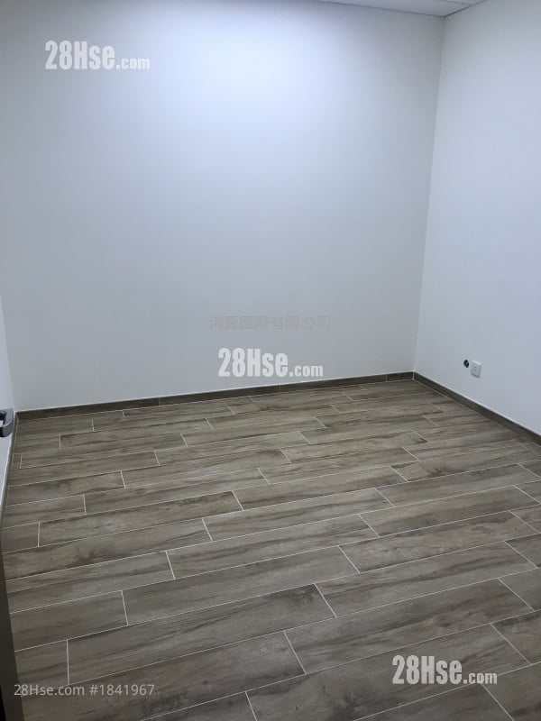 Roxy Industrial Centre Rental