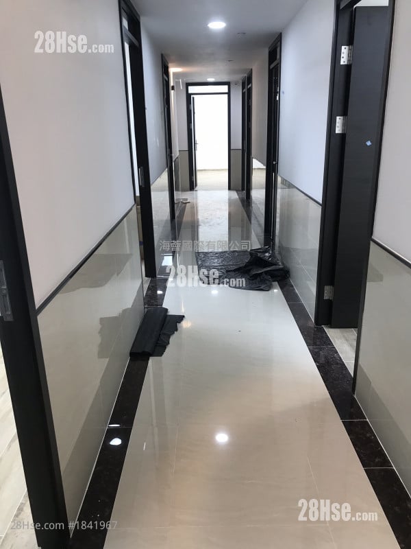 Roxy Industrial Centre Rental