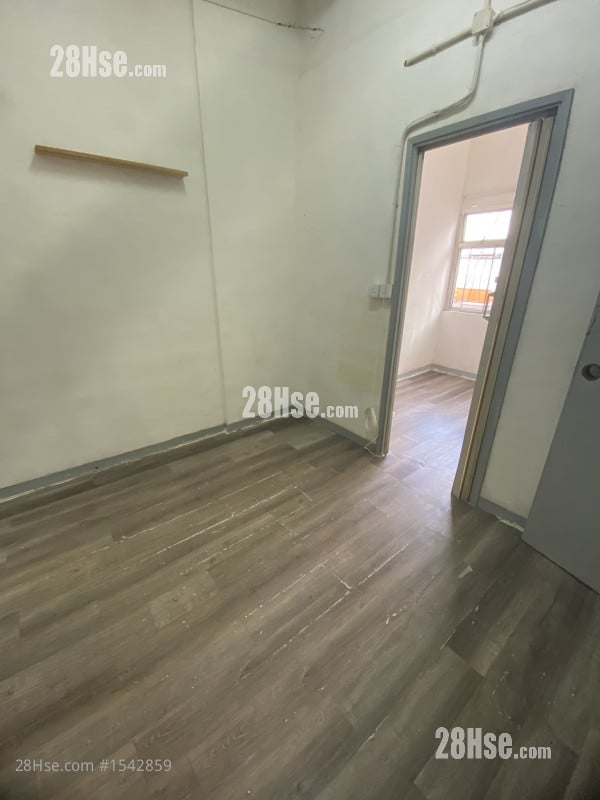 马8 租盘 1 房 160 平方尺