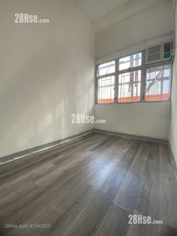 马8 租盘 1 房 160 平方尺