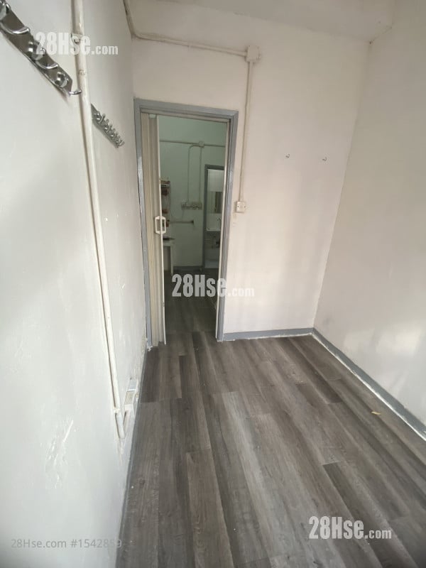 马8 租盘 1 房 160 平方尺