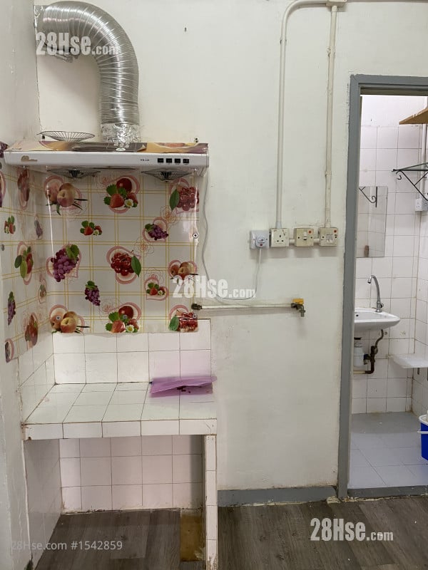 马8 租盘 1 房 160 平方尺