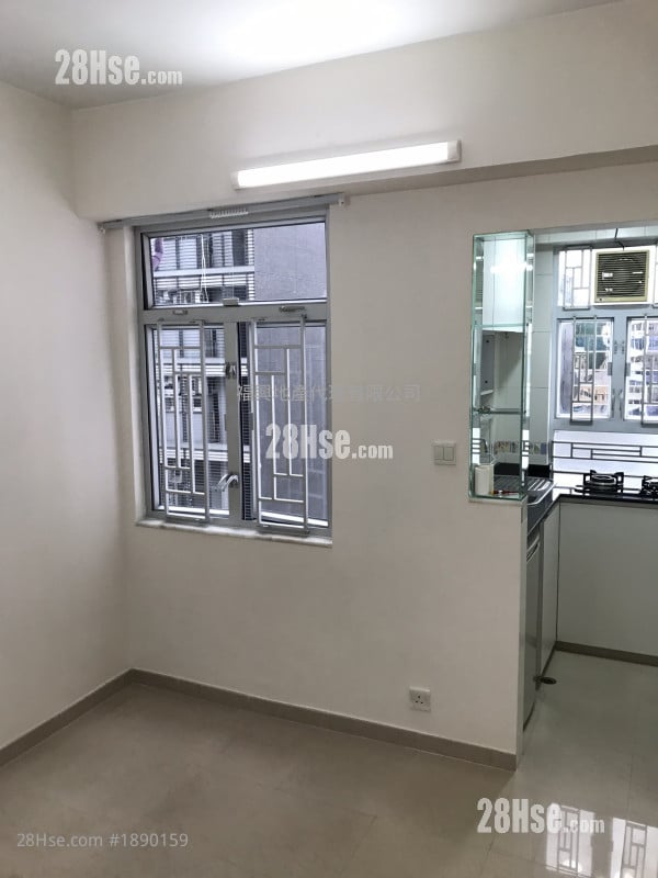 华晖大厦 售盘 2 房 , 1 浴室 308 平方尺