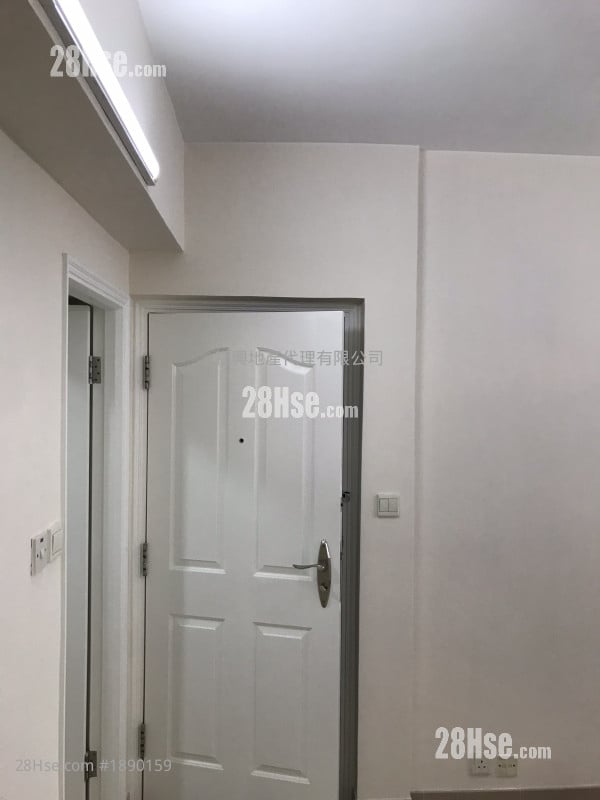 华晖大厦 售盘 2 房 , 1 浴室 308 平方尺