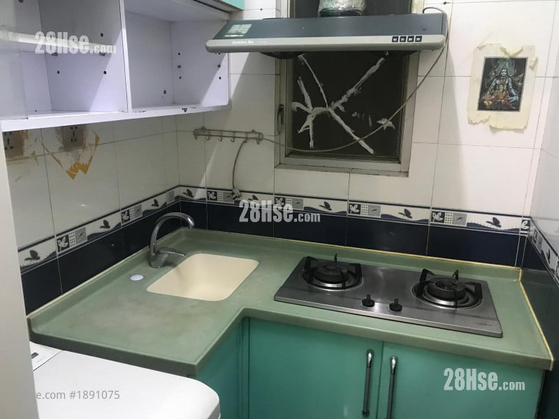 South Sea Apartments Sell 3 Bedrooms , 2 Bathrooms 525 ft²