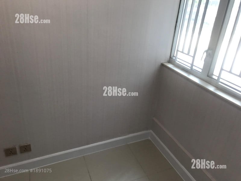 South Sea Apartments Sell 3 Bedrooms , 2 Bathrooms 525 ft²