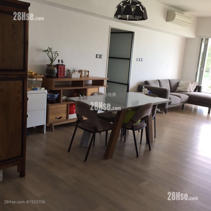 Castle Peak Villas Sell 3 Bedrooms , 2 Bathrooms 1,362 ft²