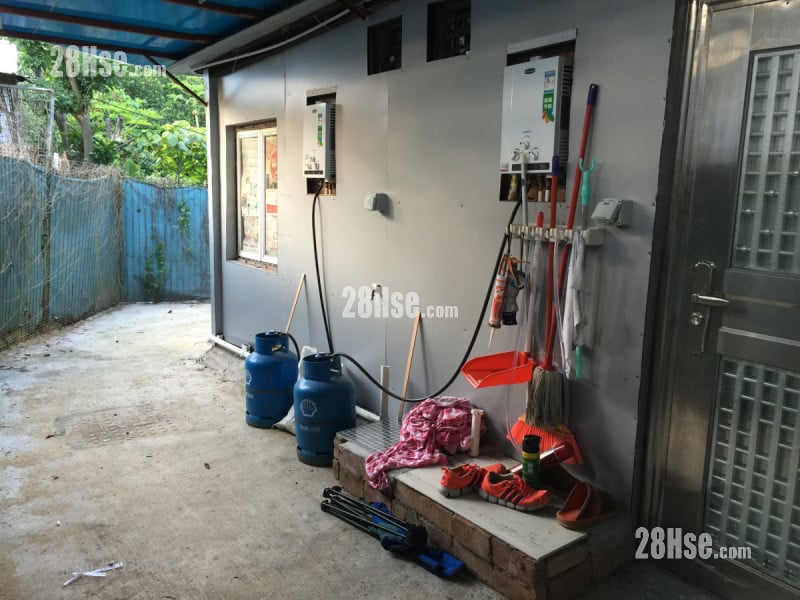 Village Rental Studio , 1 Bathroom 200 ft²