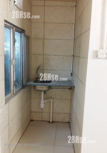 Village Rental Studio , 1 Bathroom 200 ft²