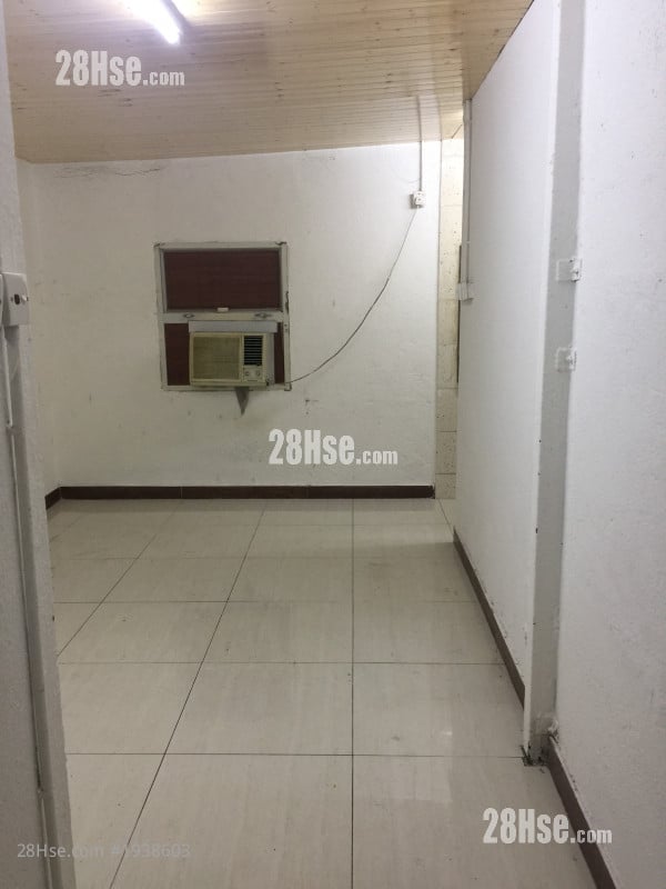 Village Rental Studio , 1 Bathroom 200 ft²