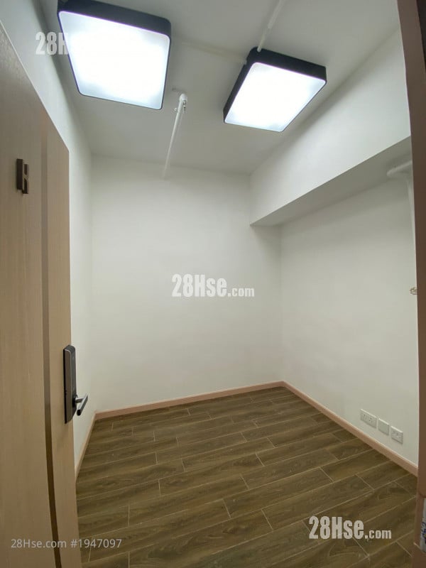 Mai Hing Industrial Building Rental 100 ft²