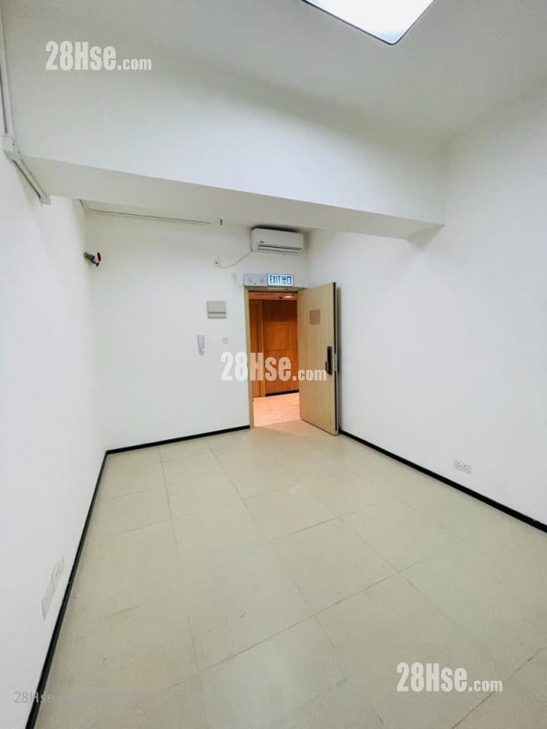 樂聲工業中心 租盤 200 平方呎