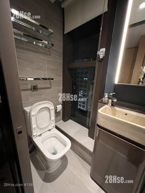 One Prestige Rental Studio , 1 Bathroom 198 ft²