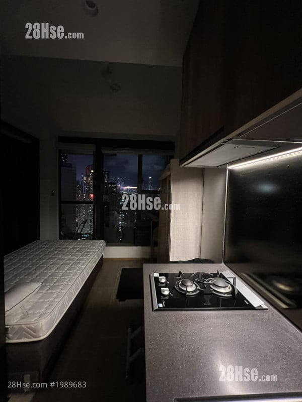One Prestige Rental Studio , 1 Bathroom 198 ft²