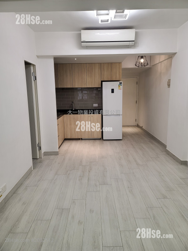 Sai Wan New Apartments Sell 3 bedrooms , 1 bathrooms 477 ft²