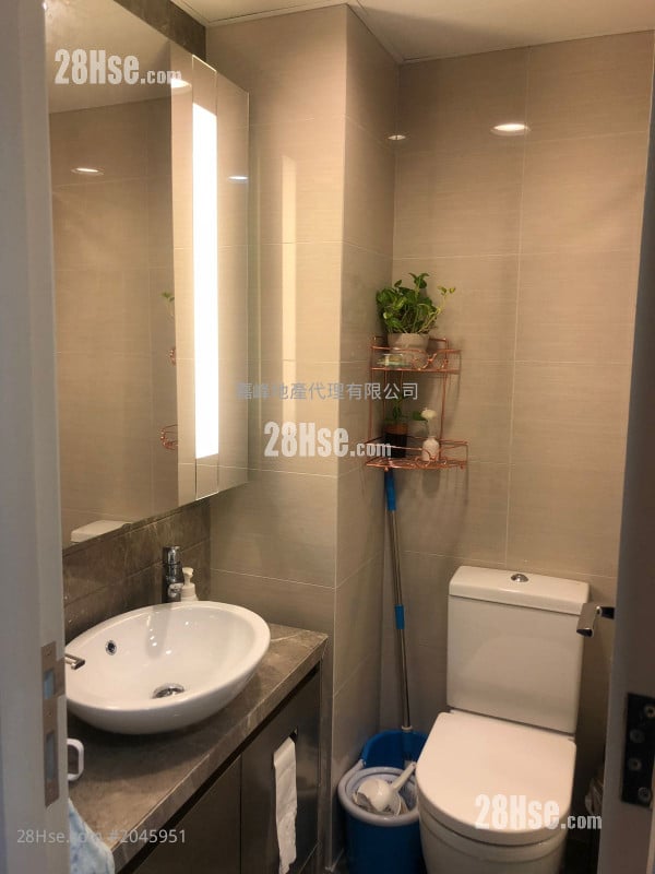 Yuccie Square Sell 2 Bedrooms , 1 Bathroom 430 ft²