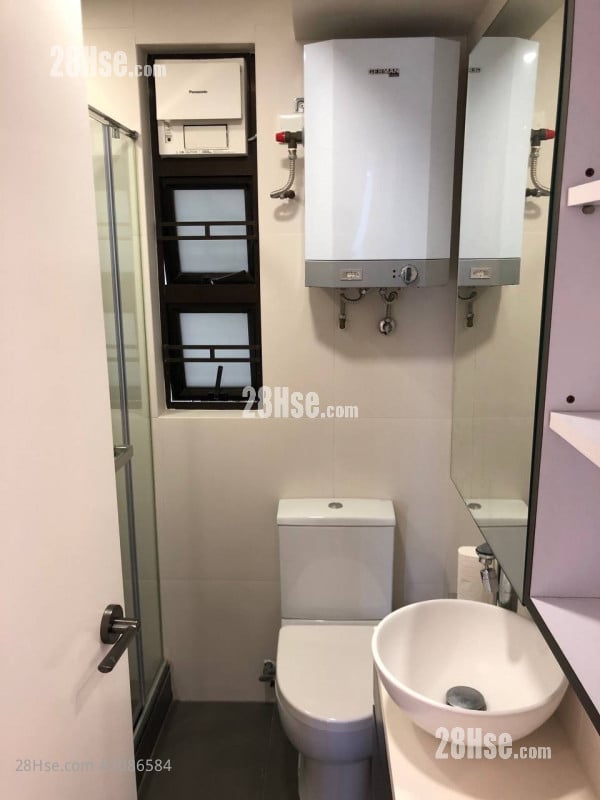 浴室: 杏花邨 售盘 3 房 , 2 浴室 659 平方尺