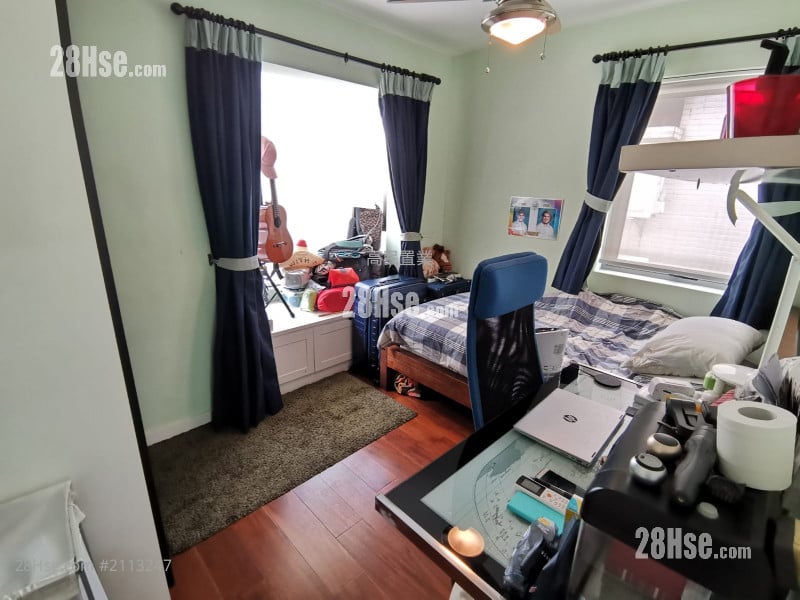 Yung Shue O Sell 5+ Bedrooms , 3 Bathrooms 2,100 ft²