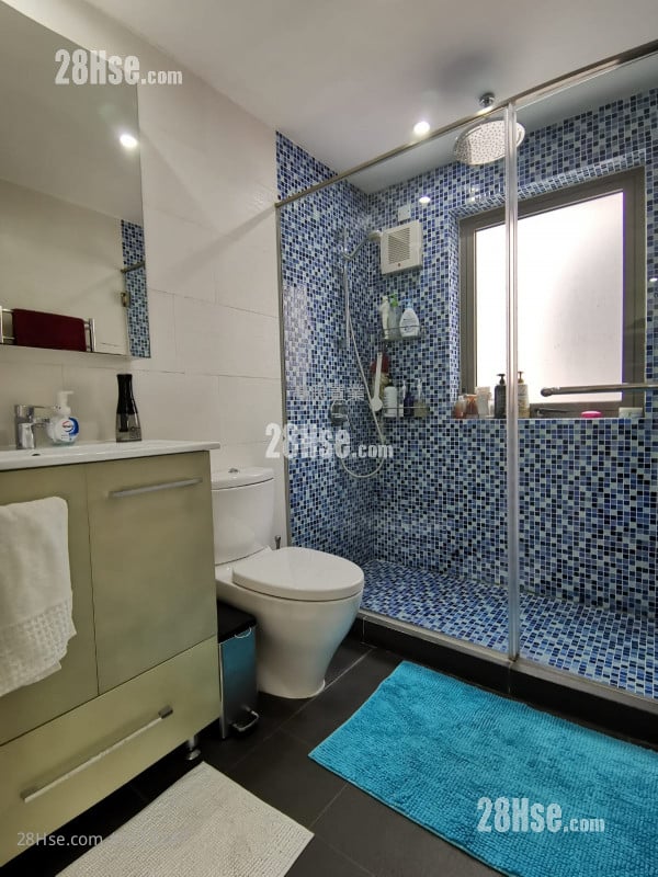 Yung Shue O Sell 5+ Bedrooms , 3 Bathrooms 2,100 ft²