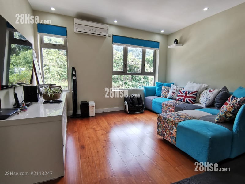 Yung Shue O Sell 5+ Bedrooms , 3 Bathrooms 2,100 ft²