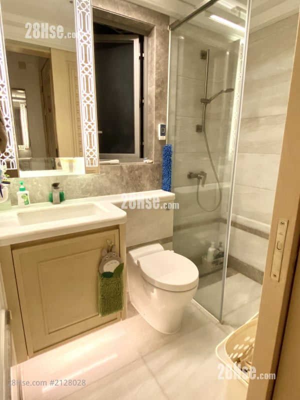 63 Pokfulam Rental 2 Bedrooms , 1 Bathroom 305 ft²