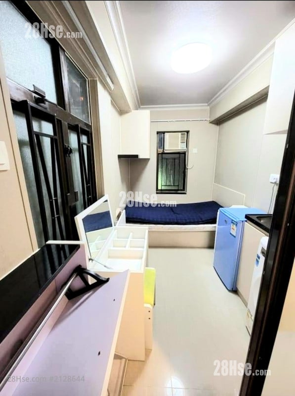 163 Queen's Road West Rental 1 Bathroom 150 ft²