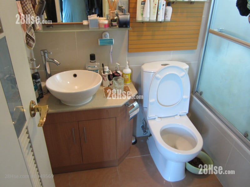 深湾畔 售盘 3 房 , 2 浴室 737 平方尺