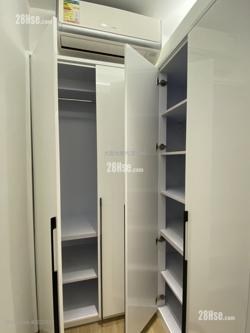 Viking Court Rental 1 Bedroom , 1 Bathroom 270 ft²
