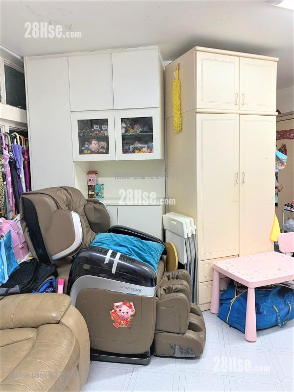 Wah Ming Est Sell 3 Bedrooms , 1 Bathroom 544 ft²