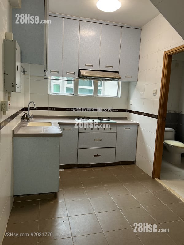 大蓝湖 租盘 4 房 , 3 浴室 1,200 平方尺