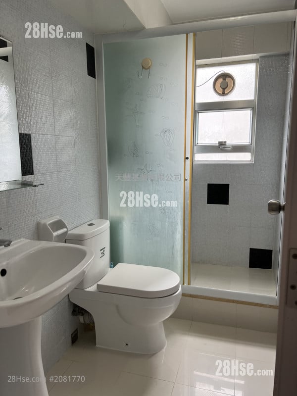 大蓝湖 租盘 4 房 , 3 浴室 1,200 平方尺