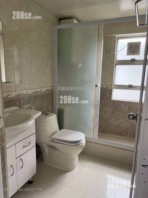 大蓝湖 租盘 4 房 , 3 浴室 1,200 平方尺