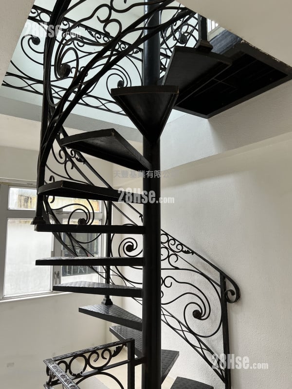 大蓝湖 租盘 4 房 , 3 浴室 1,200 平方尺