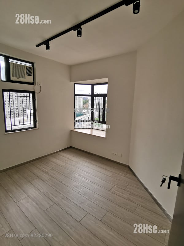 Heng Fa Chuen Rental 2 Bedrooms , 1 Bathroom 547 ft²