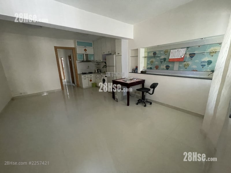 Lee Hing Building Rental 3 Bedrooms , 2 Bathrooms 626 ft²