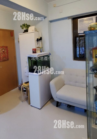 Kam Lai Court Sell 2 bedrooms , 1 bathrooms 242 ft²
