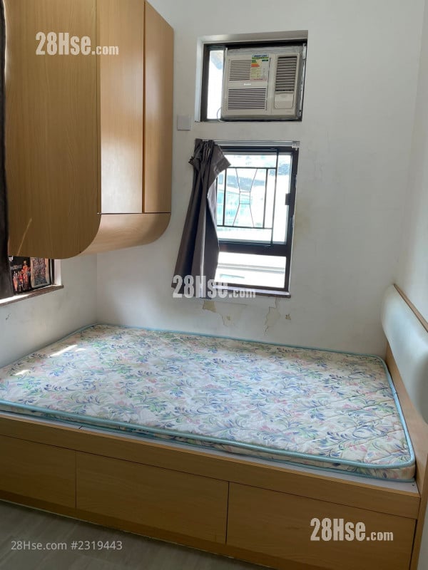 安信樓 租盤 130 平方呎